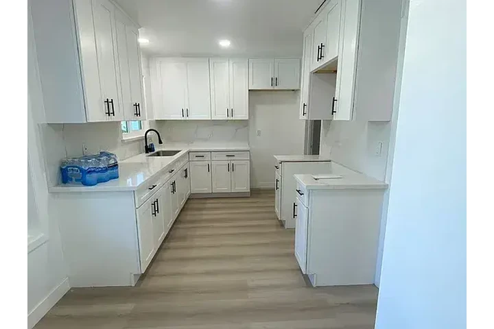 $2100 : Move in Ready✅East Whittier‼️ image 2