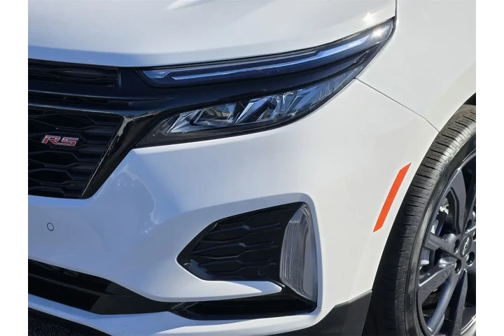 $23291 : Chevrolet Equinox 2024 RS 4d image 9