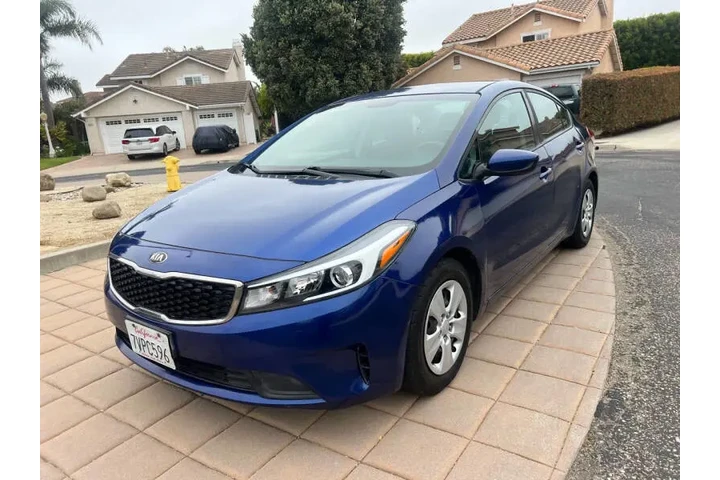 $6200 : 2017 Forte LX image 10