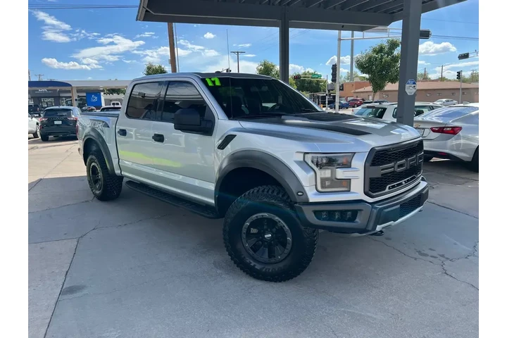 2017 F-150 Raptor SuperCrew 4 image 3