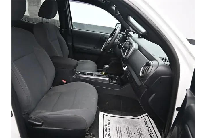 $26996 : Toyota Tacoma 2019 4x4 TRD O image 7