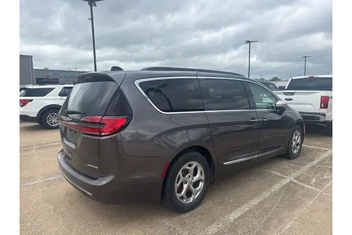 $26979 : Chrysler Pacifica 2023 Limit image 9