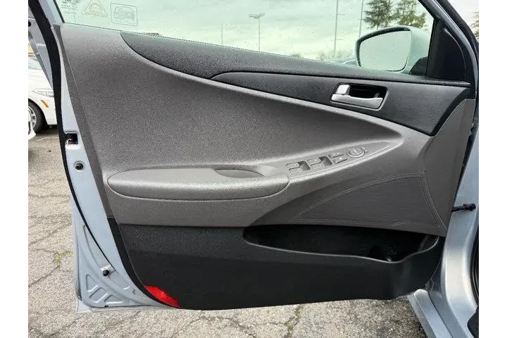 $9578 : Hyundai SONATA 2012 GLS 4dr image 9