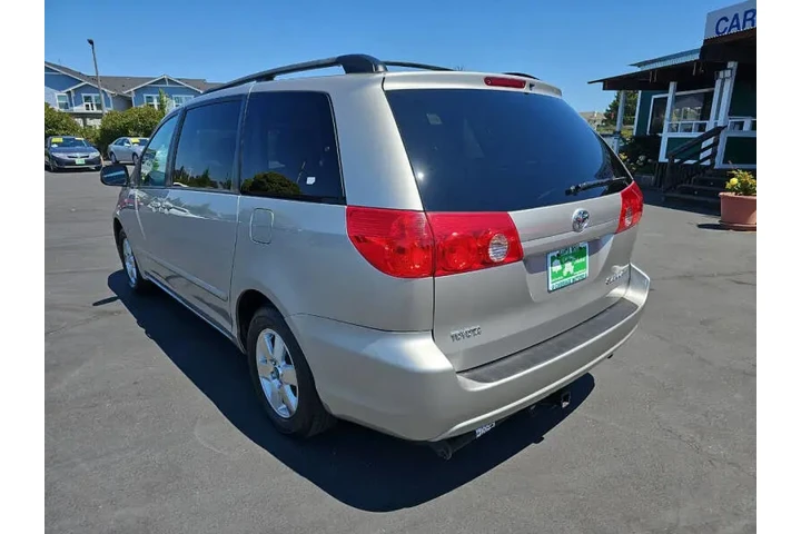 $8995 : 2008 Sienna LE 8-Passenger image 8
