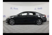 $19875 : Kia Forte 2023 LXS 4dr Sedan thumbnail