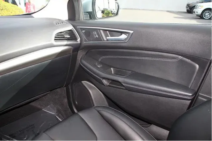 $25924 : Ford Edge 2022 AWD Titanium image 8