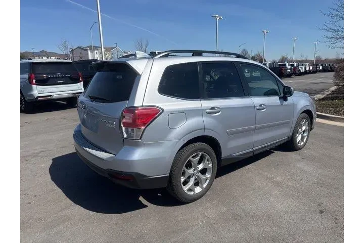 $9900 : Subaru Forester 2017 AWD 2.5 image 6