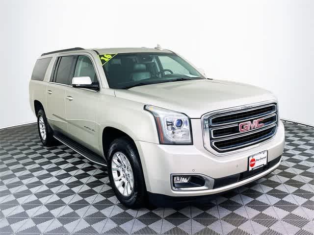 $19890 : PRE-OWNED 2016 YUKON XL SLT image 1