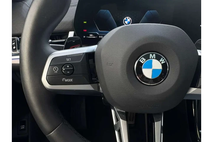 2025 BMW X2 xDrive28i image 8