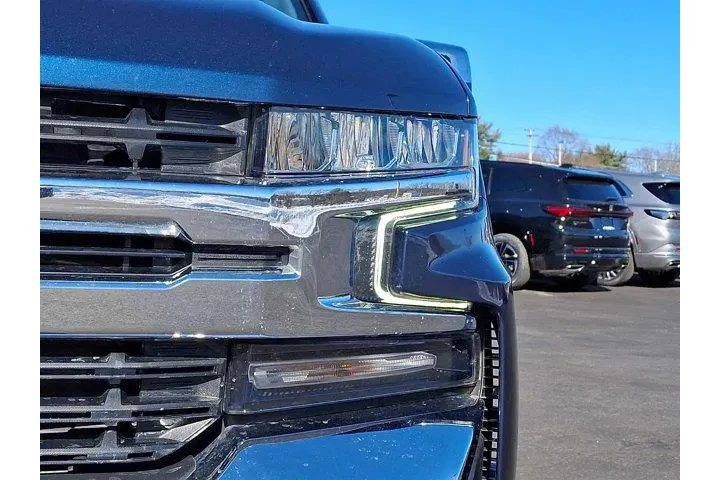 $32900 : Chevrolet Silverado 1500 202 image 9
