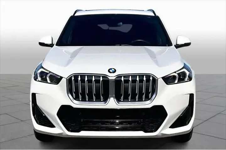 $36955 : BMW X1 2025 AWD xDrive28i 4d image 3