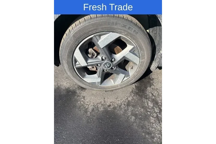 $14617 : Hyundai VENUE 2023 SEL 4dr C image 4