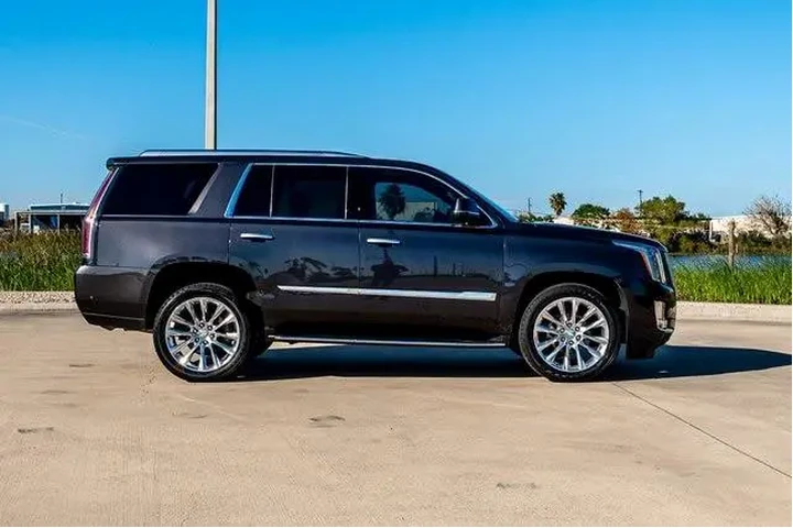 $30994 : Cadillac Escalade 2018 Luxur image 8