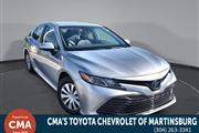 PRE-OWNED 2020 TOYOTA CAMRY H en Madison WV