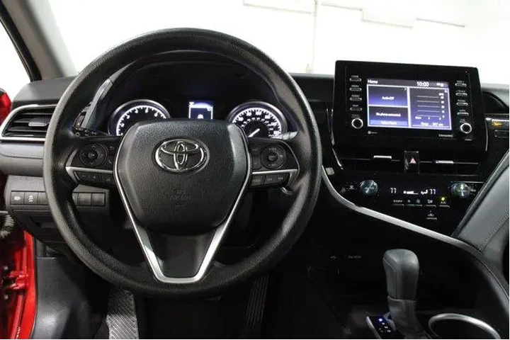 $25998 : Toyota Camry 2023 LE 4dr Sed image 8