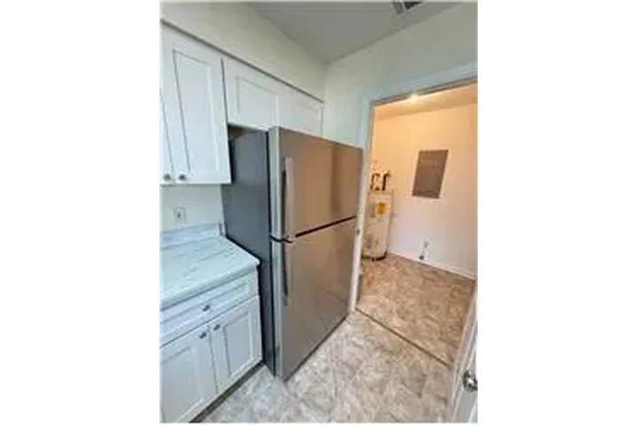 $1700 : Rental property with 2 bedro image 7