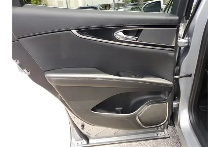 $30990 : Lincoln Nautilus 2023 AWD St image 10