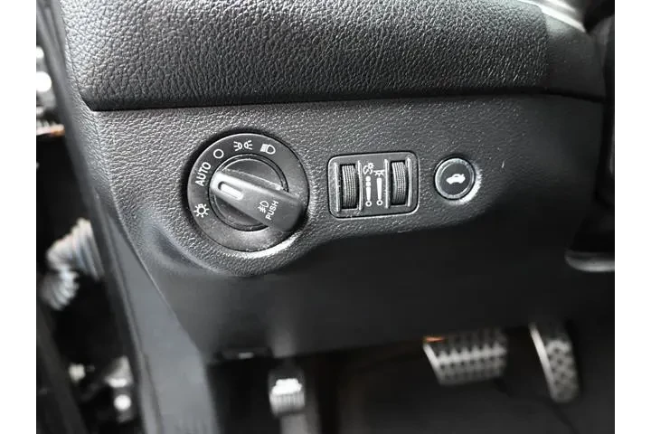 $36991 : Dodge Challenger 2021 R/T Sc image 8