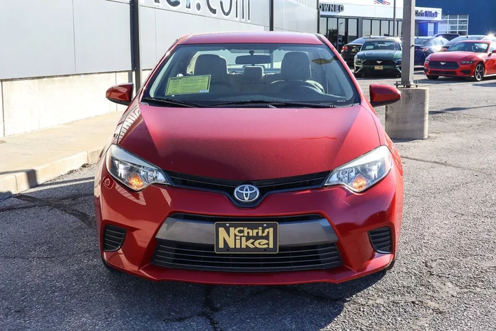 $14988 : 2015 Corolla LE image 2