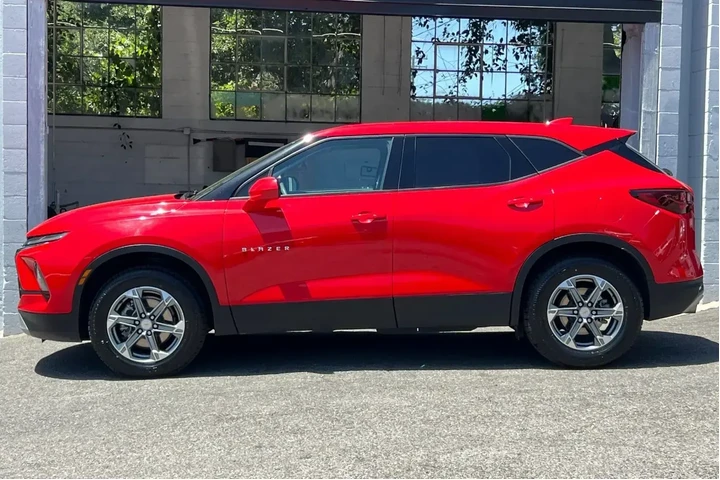 $23900 : Chevrolet Blazer 2023 AWD LT image 7