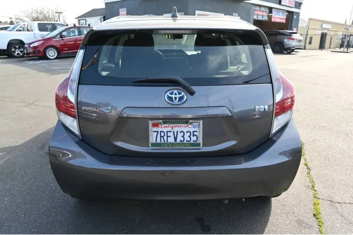 $8498 : 2015 Prius c Four image 7