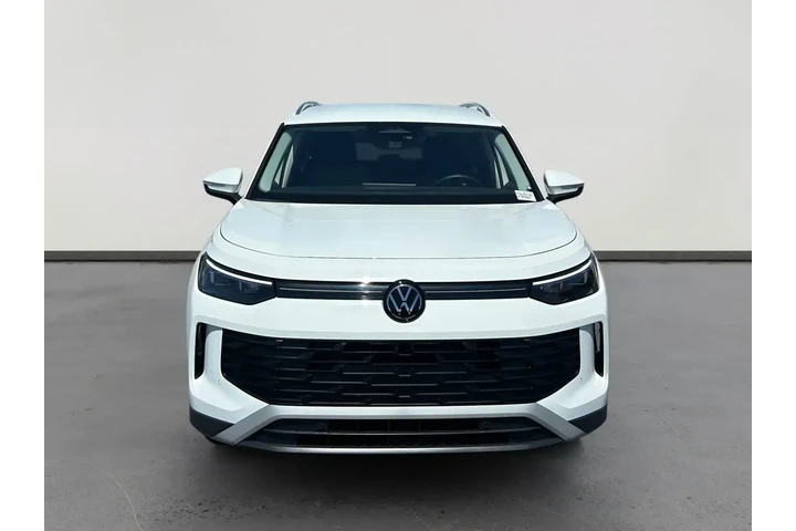 $32391 : Volkswagen Tiguan 2026 S 4dr image 3