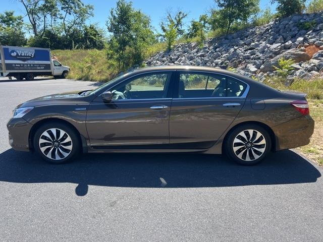 $17998 : PRE-OWNED 2017 HONDA ACCORD H image 6