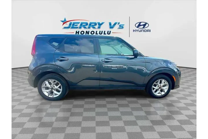 $18188 : Kia Soul 2022 S 4dr Crossove image 9