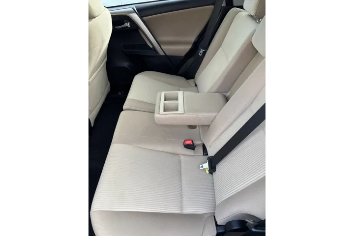 $14999 : 2015 RAV4 XLE image 7