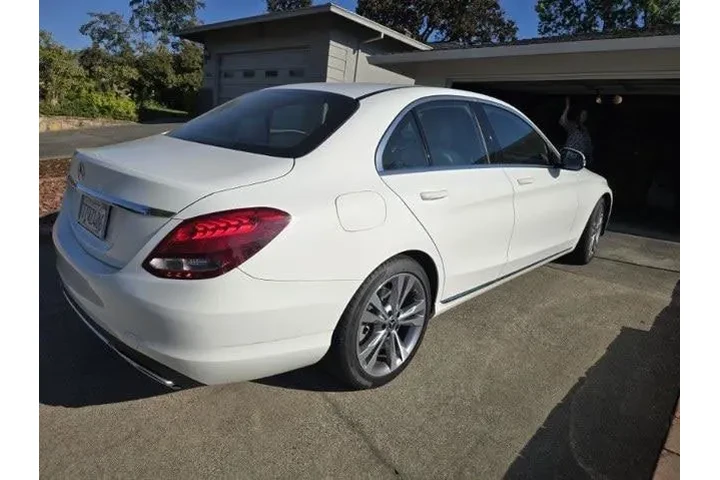 $23988 : Mercedes-Benz C-Class 2018 C image 8