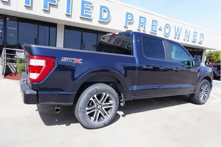 $35988 : Ford F-150 2023 4x2 XL 4dr S image 6