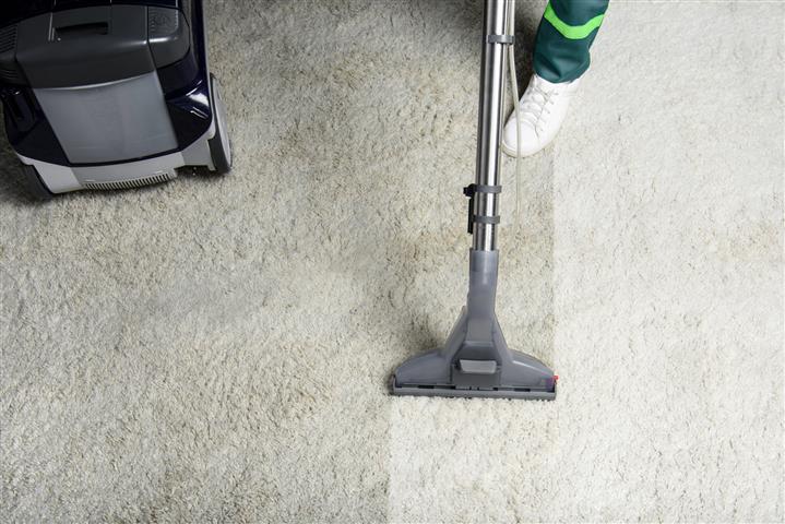Limpieza de alfombra y sofá image 6