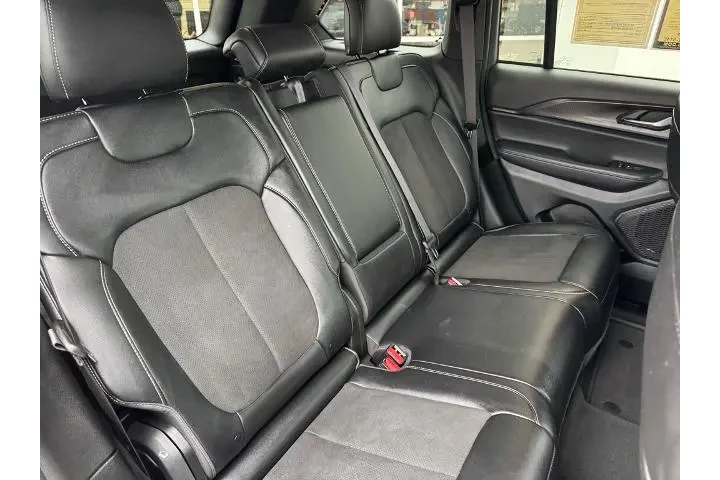 $30995 : Jeep Grand Cherokee 2024 4x4 image 10