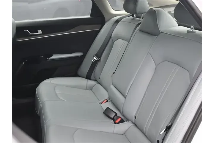 $24595 : Kia K5 2024 EX 4dr Sedan image 10