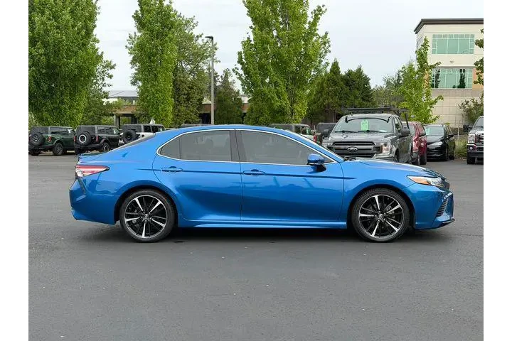 $18700 : Toyota Camry 2018 XSE 4dr Se image 2