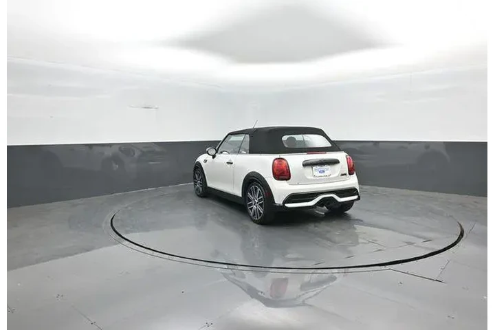 $37426 : MINI Convertible 2024 Cooper image 5