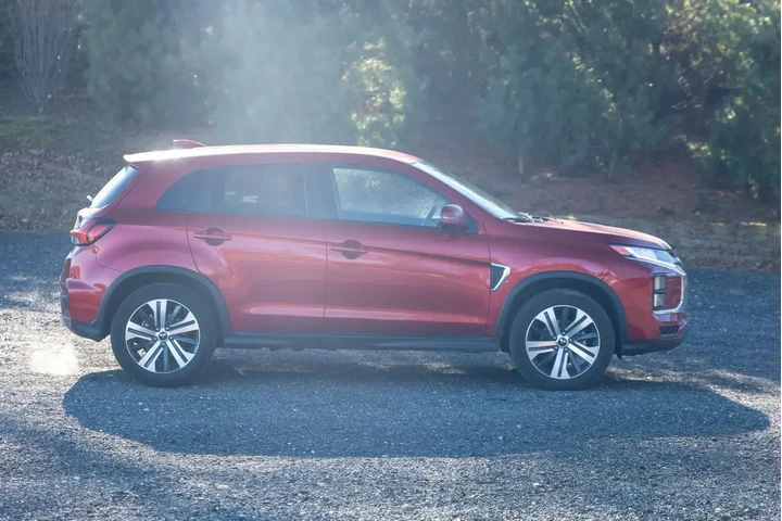 $16995 : Mitsubishi Outlander Sport 2 image 10