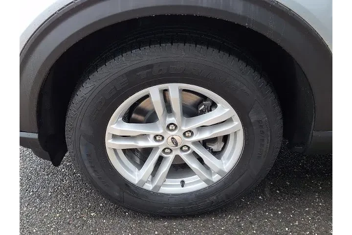 $25697 : Ford Explorer 2021 AWD XLT 4 image 10