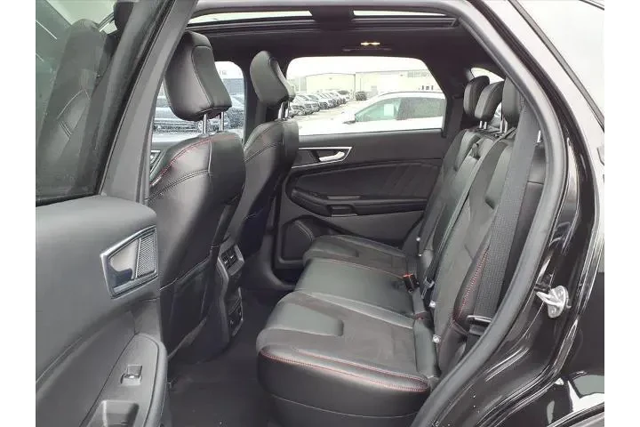 $33995 : Ford Edge 2024 AWD ST 4dr SU image 10