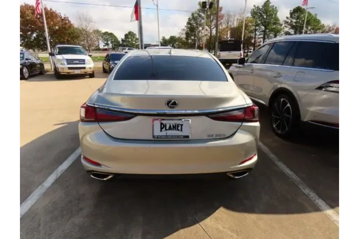 $26911 : Lexus ES 350 2019 F SPORT 4d image 10