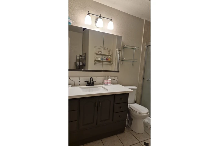 $1 : Estudio A image 1