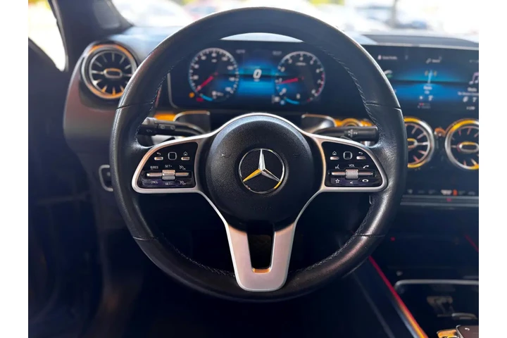 2020 Mercedes-Benz GLB GLB 25 image 10