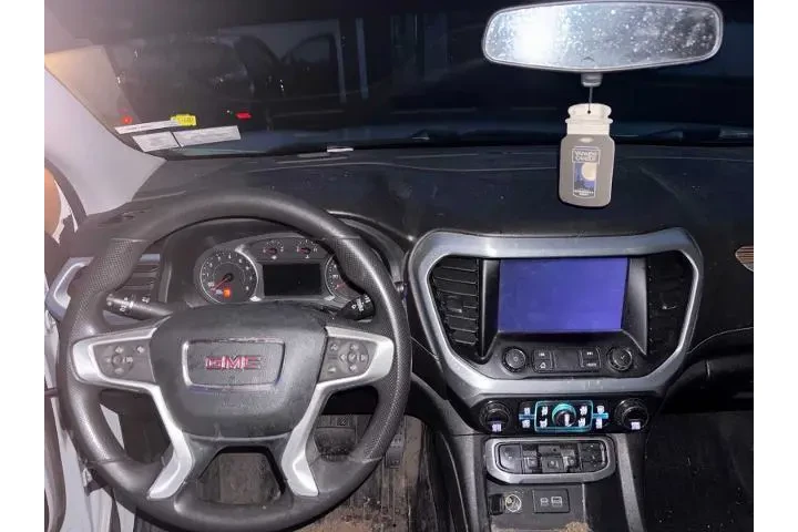 $21140 : GMC Acadia 2021 4x4 SLE 4dr image 4