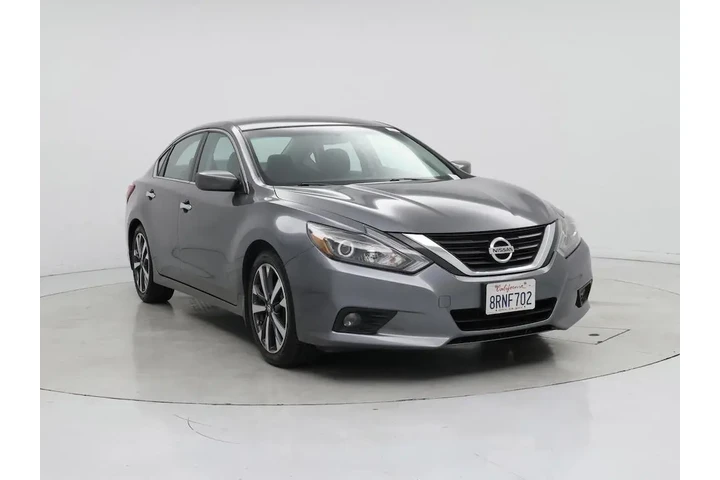 $13998 : Nissan Altima 2017 2.5 SR 4d image 1