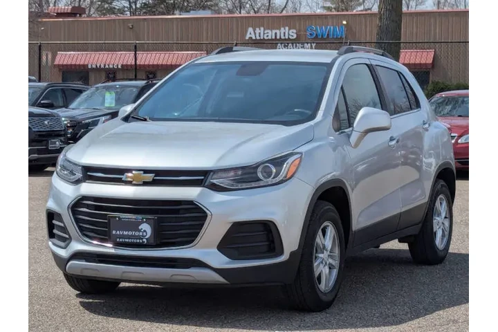 $9472 : 2017 Trax LT image 8