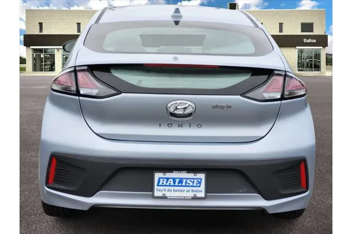 $16577 : Hyundai IONIQ Plug-in Hybrid image 4