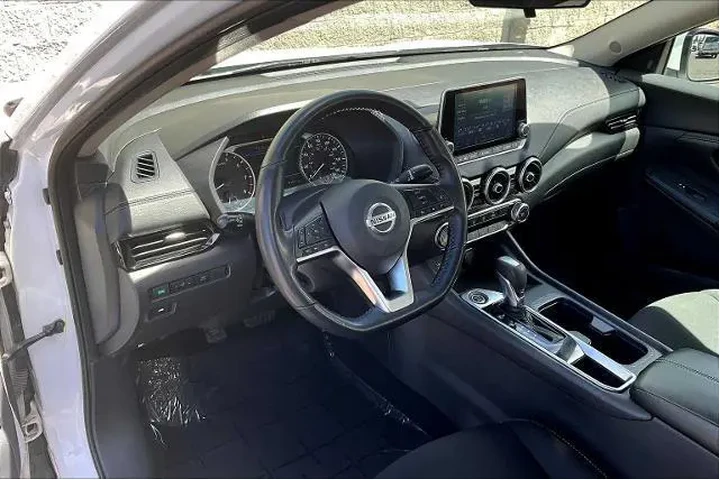 $17086 : Nissan Sentra 2022 SV 4dr Se image 2