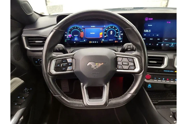 $27998 : Ford Mustang 2024 EcoBoost 2 image 10