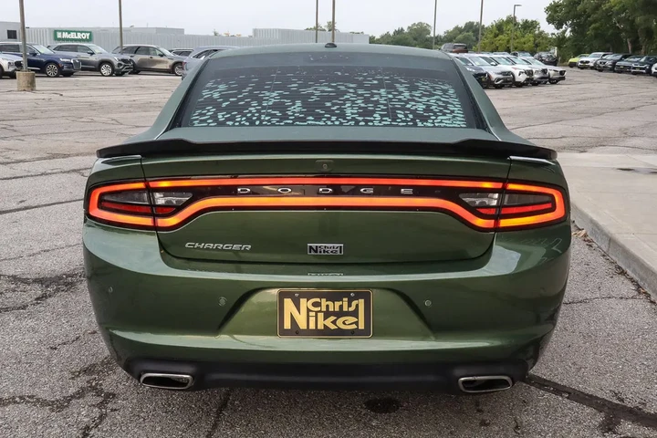 $19988 : 2022 Charger SXT image 5