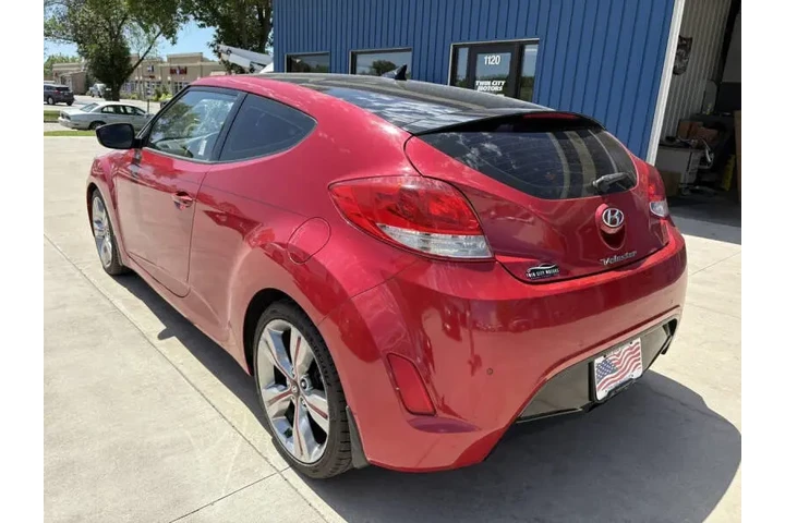 $4990 : 2012 Veloster image 9